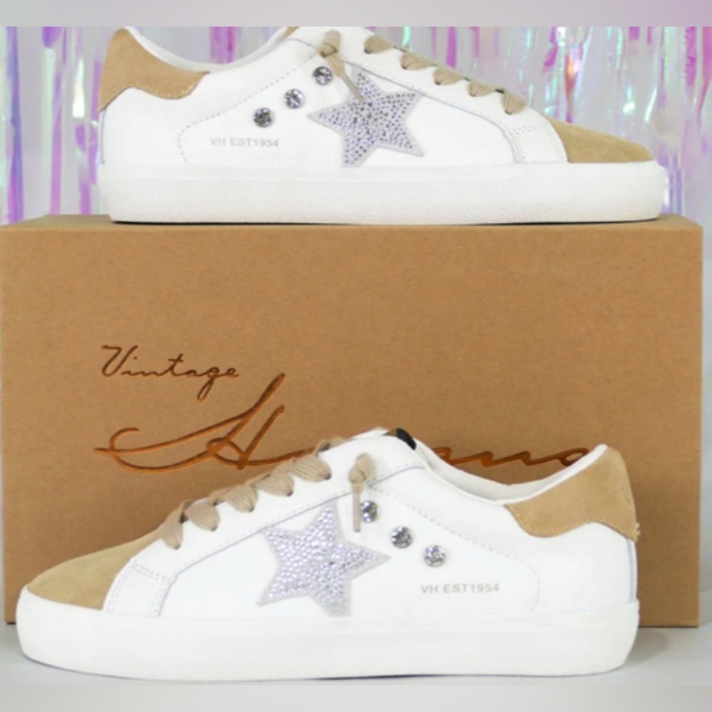 Vintage Havana White and Tan Star Embellished Sneakers